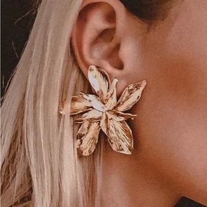 Vintage Large Flower Earrings.